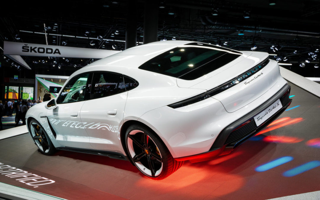 Für den Porsche Taycan gibt es ab sofort auch ein Schwestermodell mit größerem Kofferraum