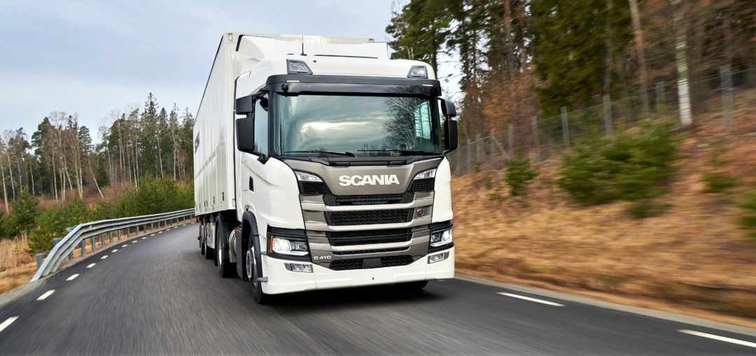 Erster E-LKW von Scania fährt für Bona