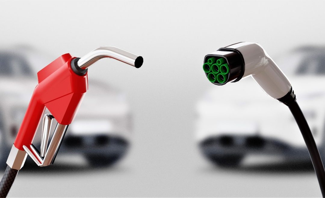 Kostenvergleich zwischen Zuhause-Strom für Elektroautos und Benzin für Verbrenner